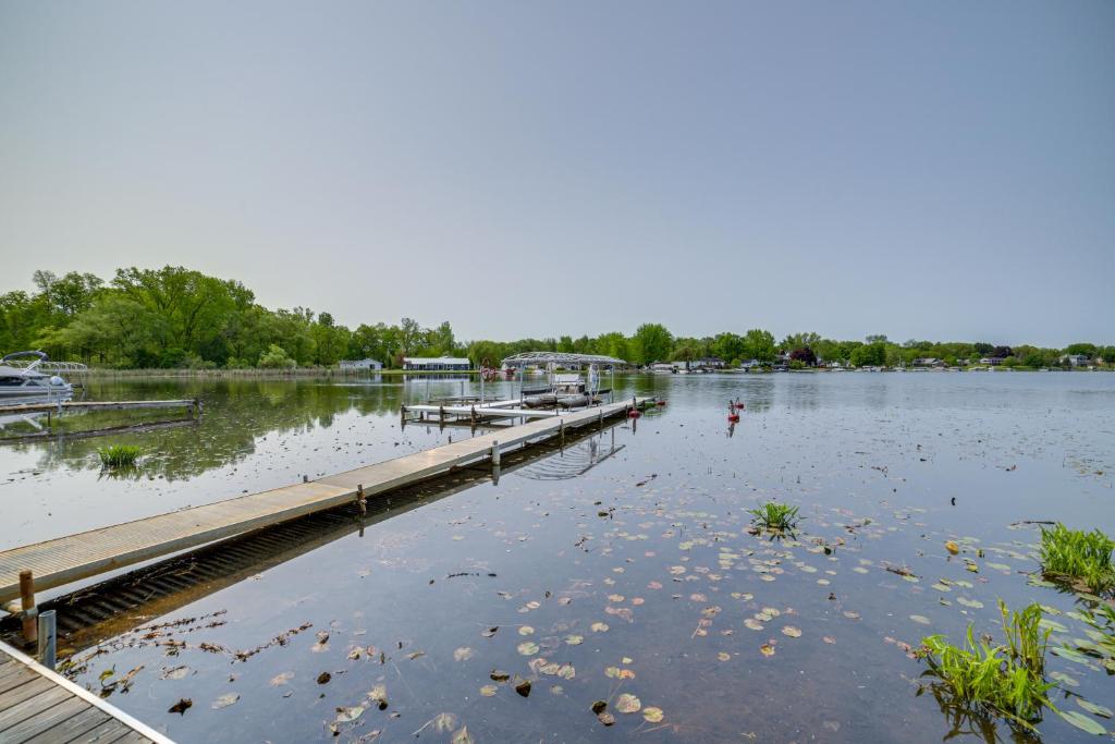 Waterfront Jackson Vacation Rental on Olcott Lake! photo 2