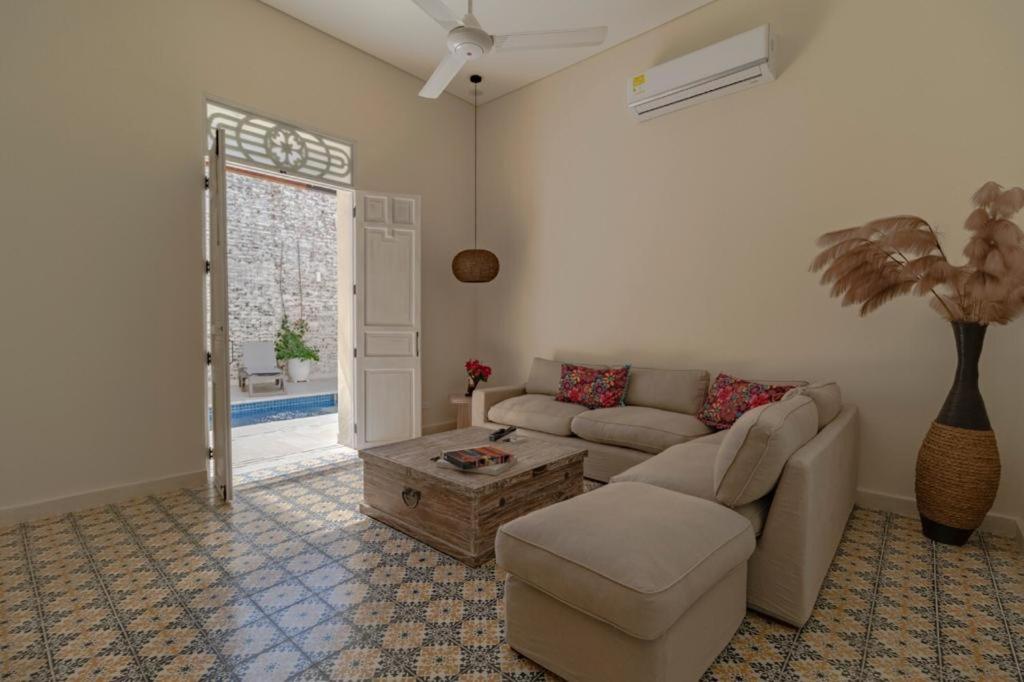 Private house-swimming pool - Old Santa Marta photo 1