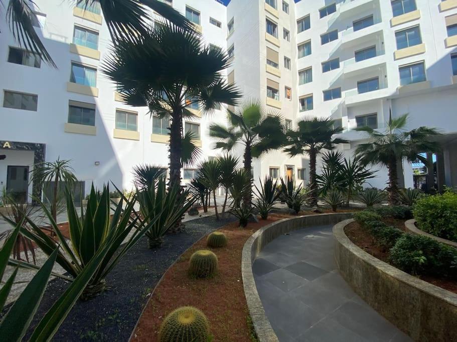 Corniche Casablanca - Black New