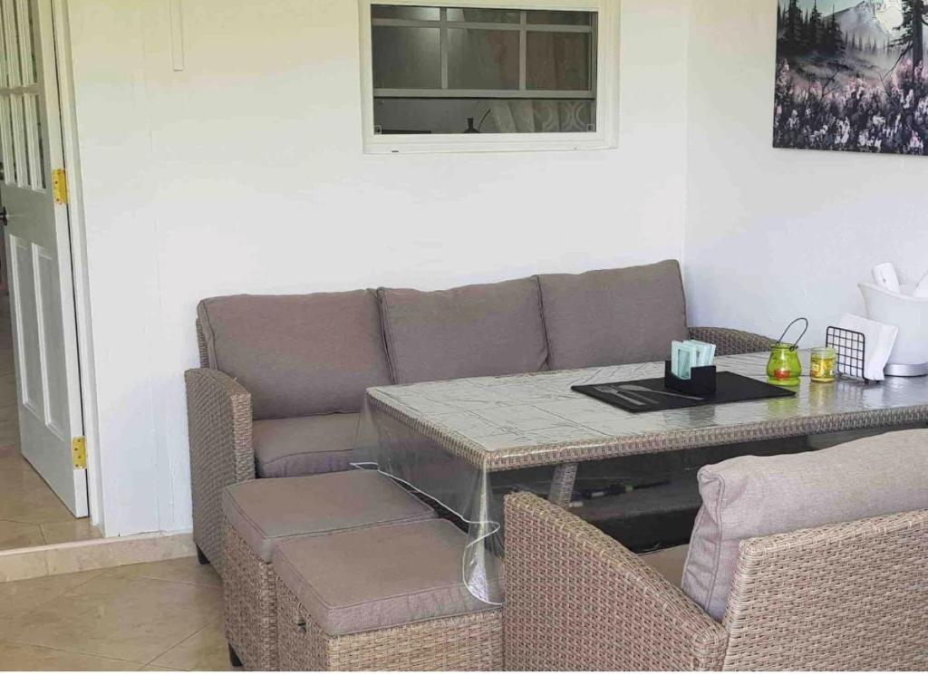 West Coast 1 Bedroom Apartment 66 - Close to beach photo 2