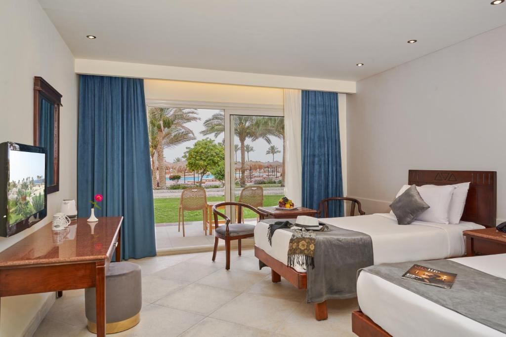 Three Corners Sea Beach Resort photo 2
