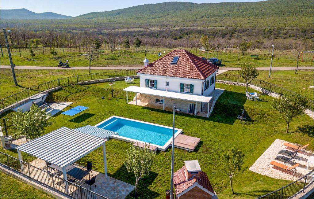 Stunning Home In Tijarica With Outdoor Swimming Pool, Wifi And 3 Bedrooms