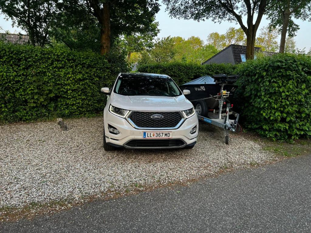 Oude-Tonge holiday house near fishing waters photo 2
