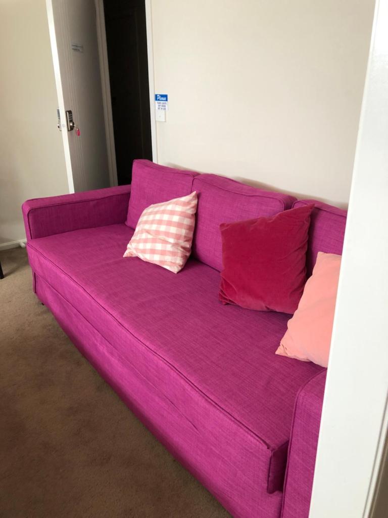 5 Star Room with own Bathroom - Singles, Couples, Families or Executives photo 3