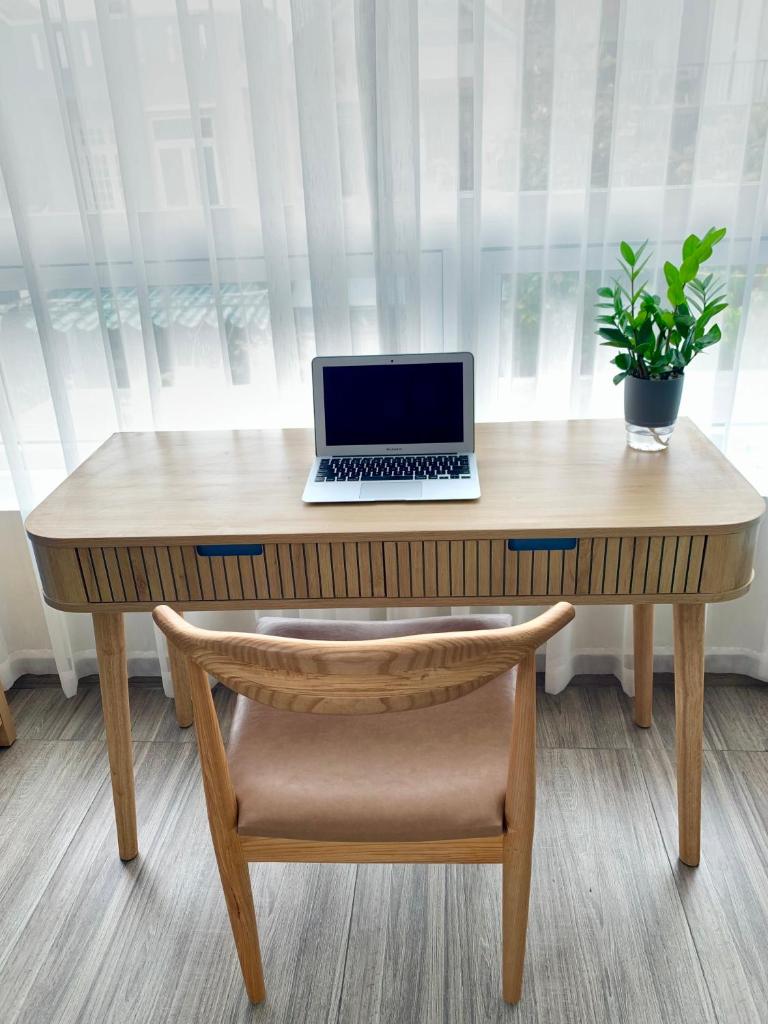 Quiet Hidden Gem by the beach