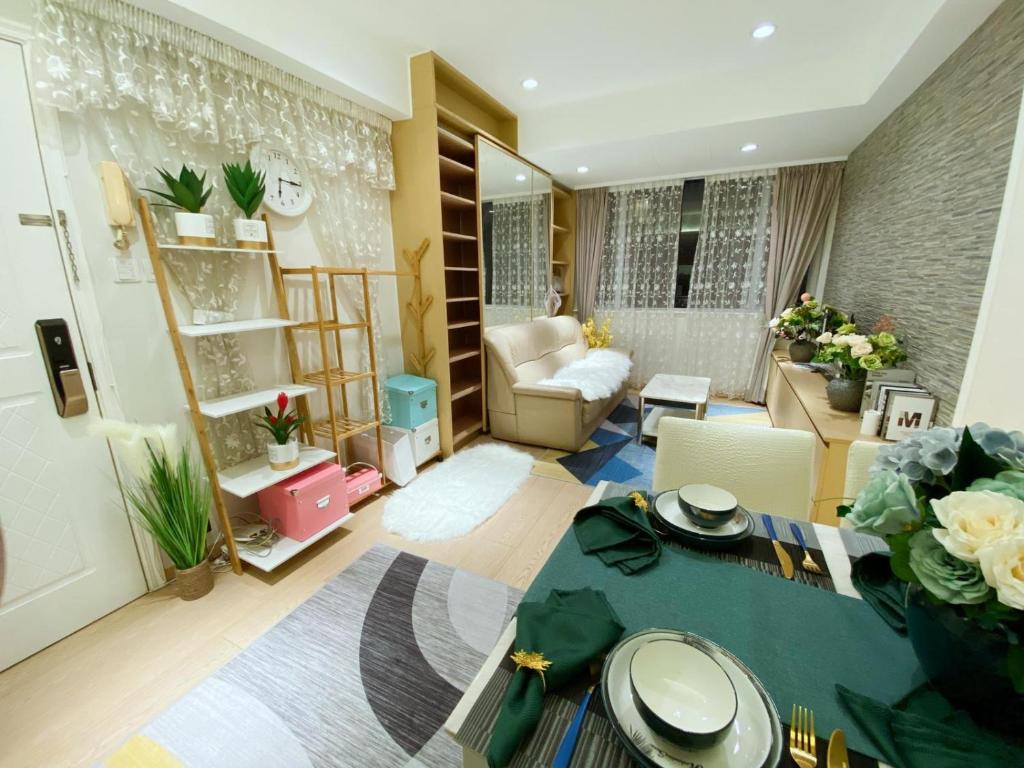 Happy valley apartment 1000sp香港跑馬地最中心地帶3房一套+工人房奢華装修公寓， photo 1