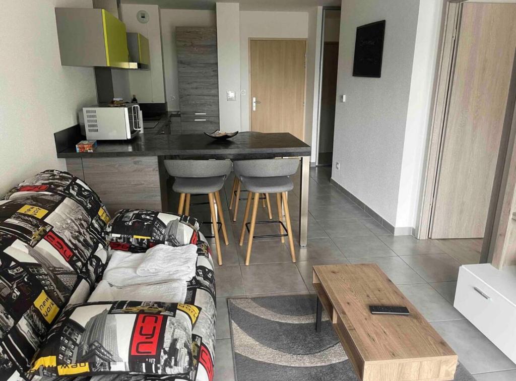 Appartement 4 personnes proche lac saint point photo 1
