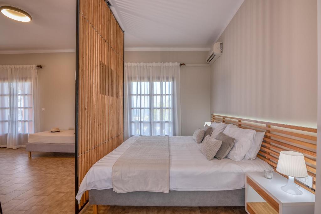 Georgia Vicky Studios & Apartments photo 4