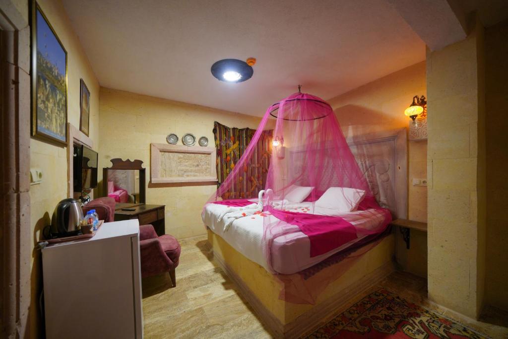 Lucky Luke Stone House photo 4