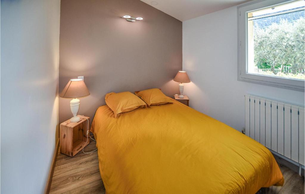 Awesome Home In Sablet With Outdoor Swimming Pool, Wifi And 1 Bedrooms photo 3