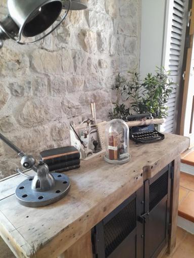 L Estello, Village house in Provence photo 3