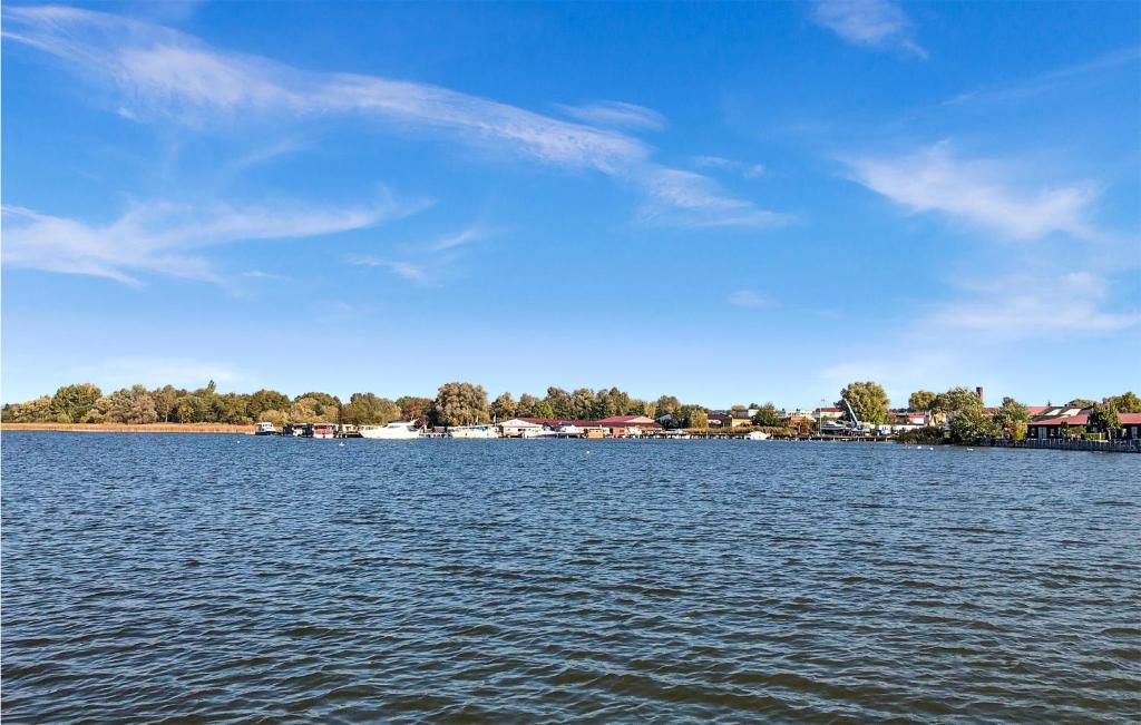 Awesome Ship-boat In Beetzsee With Wifi And 2 Bedrooms photo 2