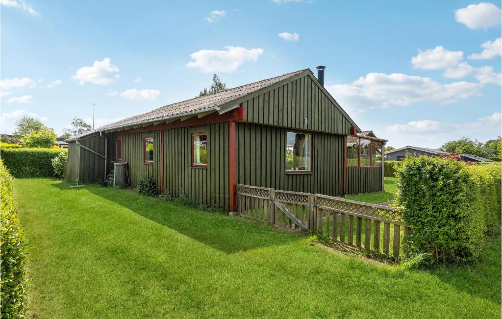 Nice Home In Juelsminde With 2 Bedrooms And Wifi photo 2