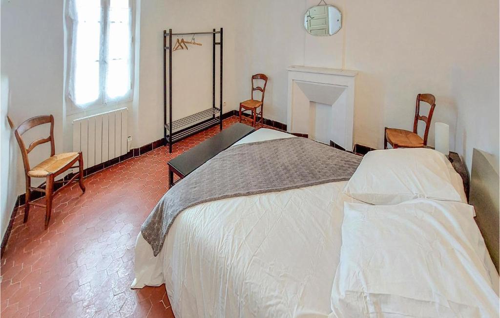 Amazing Home In Saint-zacharie With Wifi And 3 Bedrooms photo 3