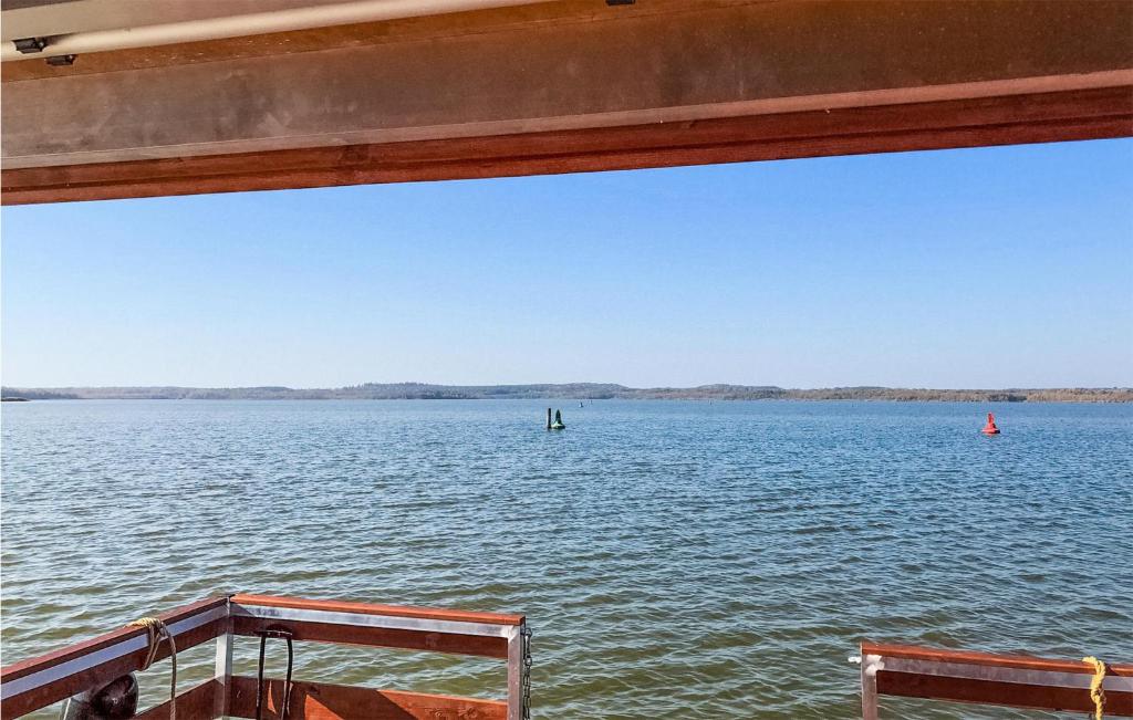 Awesome Ship-boat In Beetzsee With Wifi And 2 Bedrooms photo 4