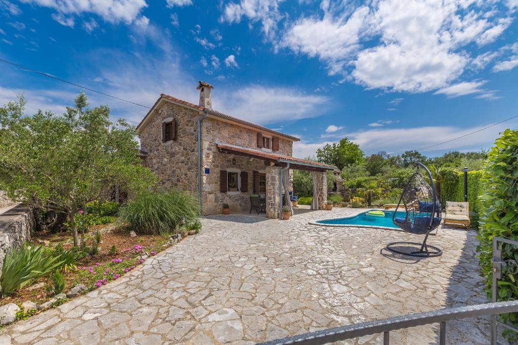 Holiday house ANDREA with pool photo 4