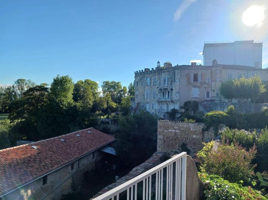 Jonzac Centre Ville - Private Home near Chateau photo 2