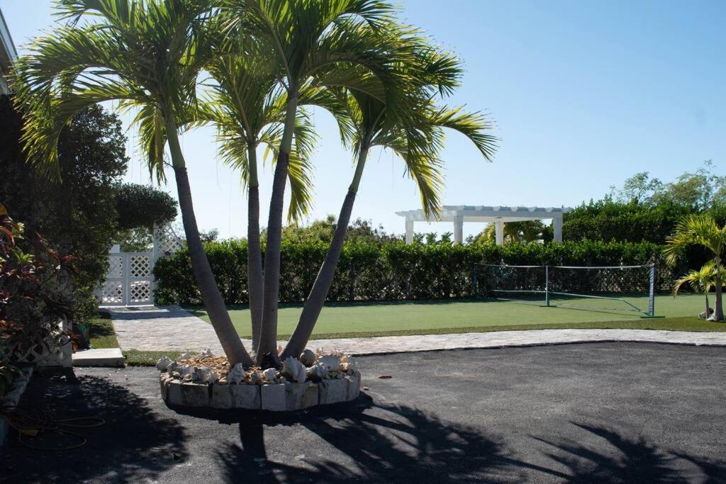 2 Bed 2bath Cottage Pickleball Court Pool photo 3