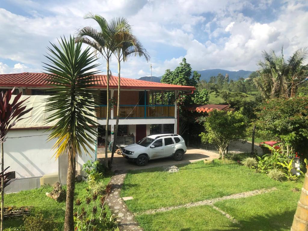 Hostal Minkalab