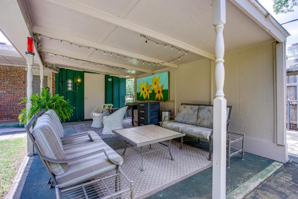 Norman Home with Yard, Walk to Park and OU Campus! photo 1