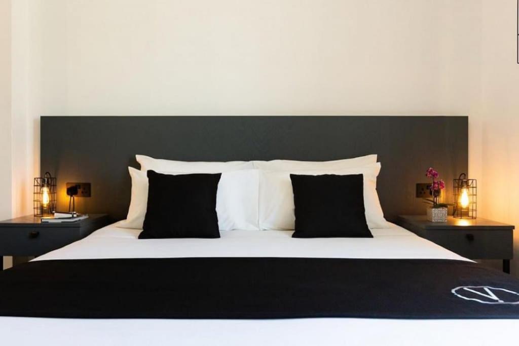The Valley Room 7 condo with parking on premises photo 3