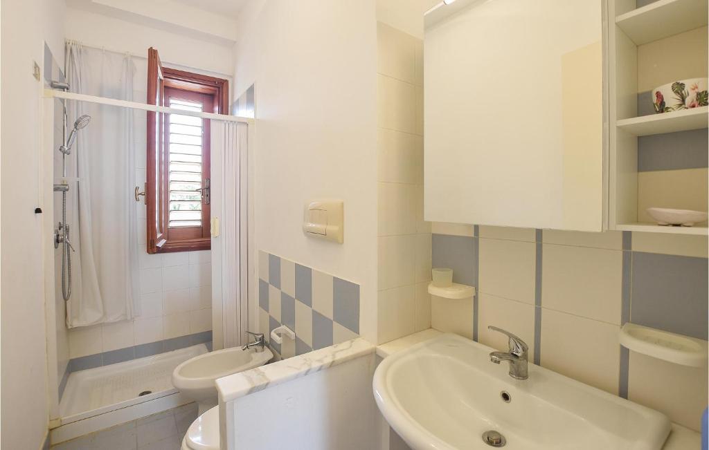 Amazing Apartment In Donnalucata With Wifi And 3 Bedrooms photo 3