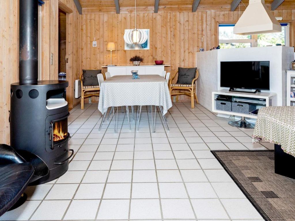 Three-Bedroom Holiday home in Fjerritslev 21 photo 4