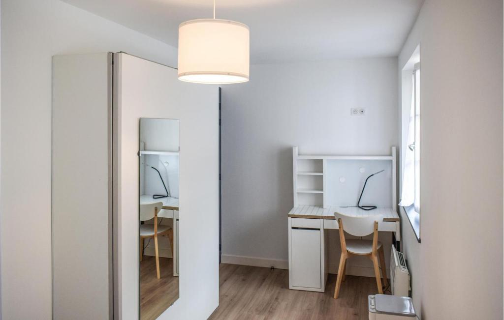 Stunning Apartment In Bayonne With Wifi And 2 Bedrooms photo 3