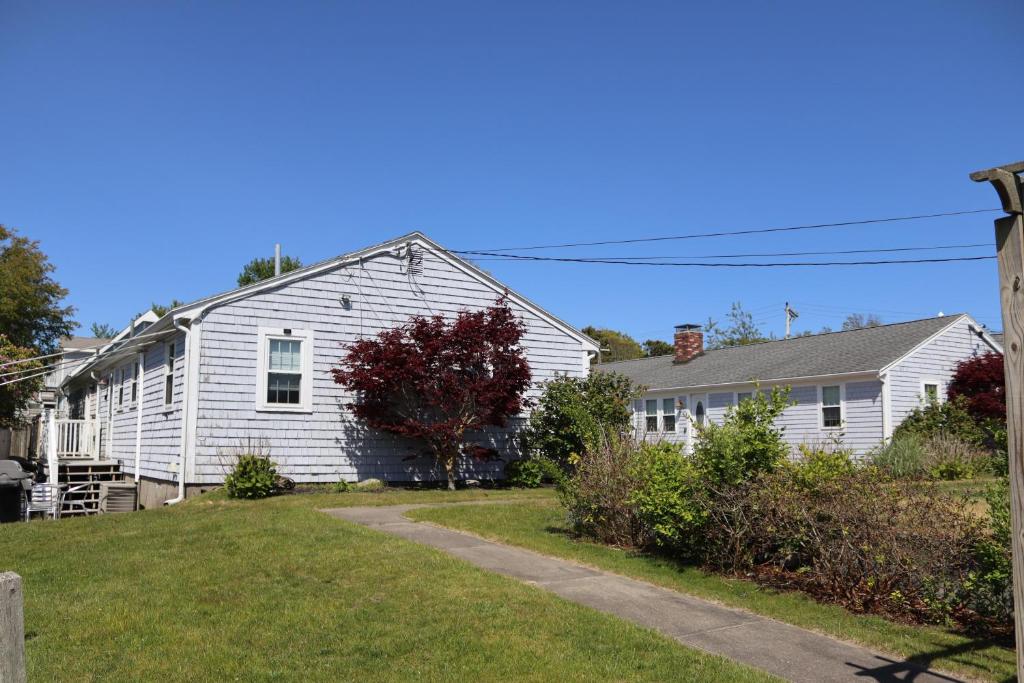 Seaside Serenity, just a block /0.1 mile away from the beach photo 3