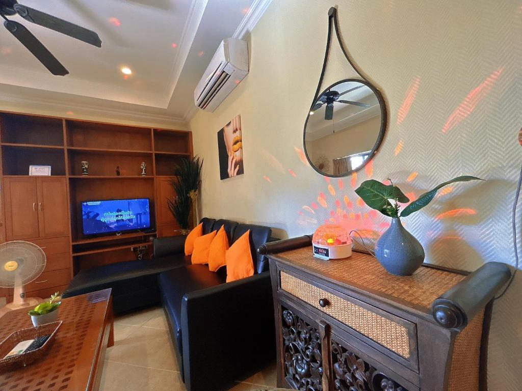 Majestic Residence poolvillas 2 Bedrooms & cozy beach photo 4