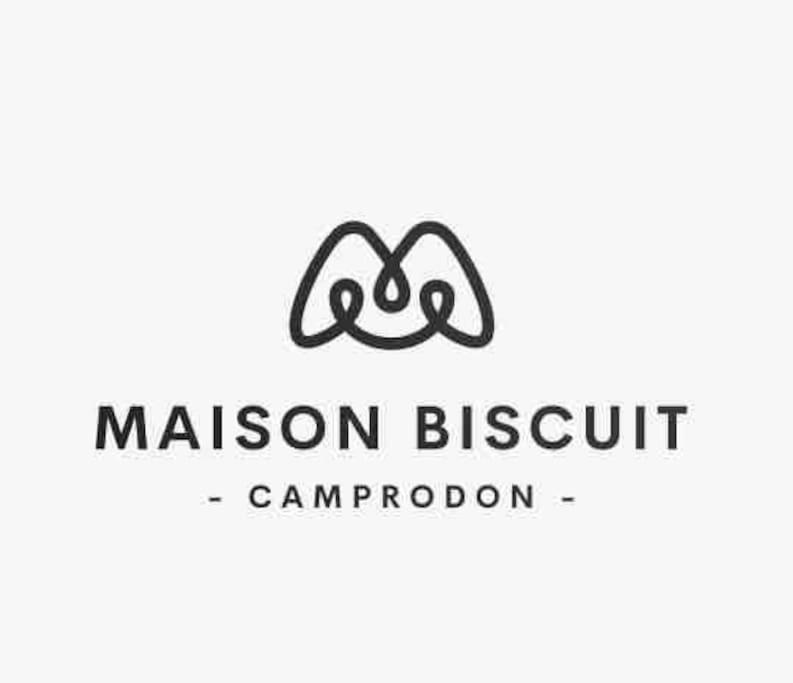 Maison Biscuit. Apartament a la plaça de la vila photo 1