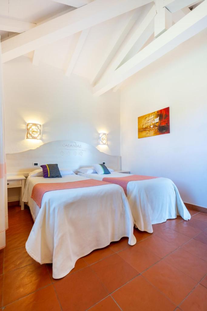 Felix Hotels - Galanias Hotel & Retreat - Tap to explore photos