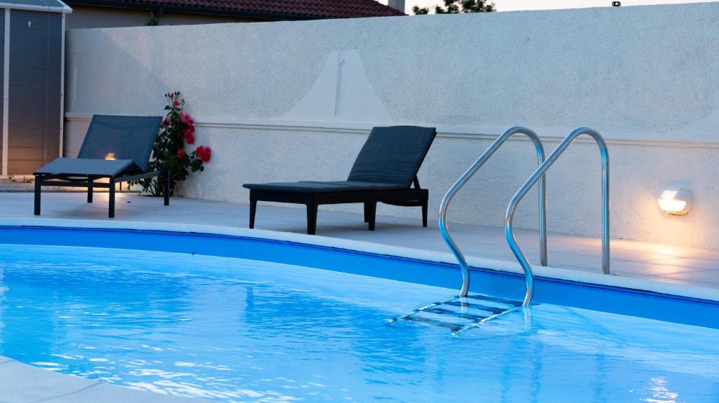 Booking Zaton Villa Martinova holiday house with swimming pool photo 1
