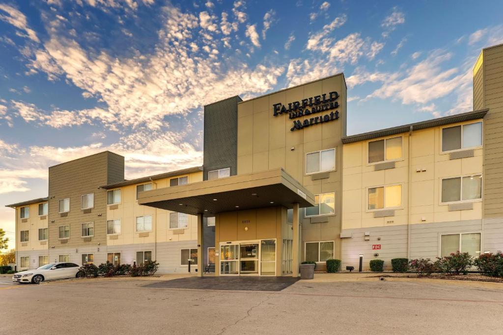 Fairfield Inn & Suites by Marriott Fort Worth I-30 West Near NAS JRB photo 3