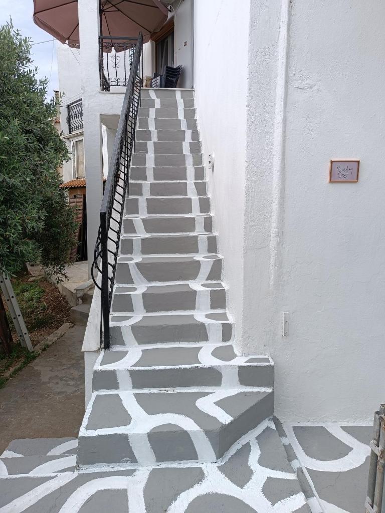 SUNDAY HOUSE photo 4