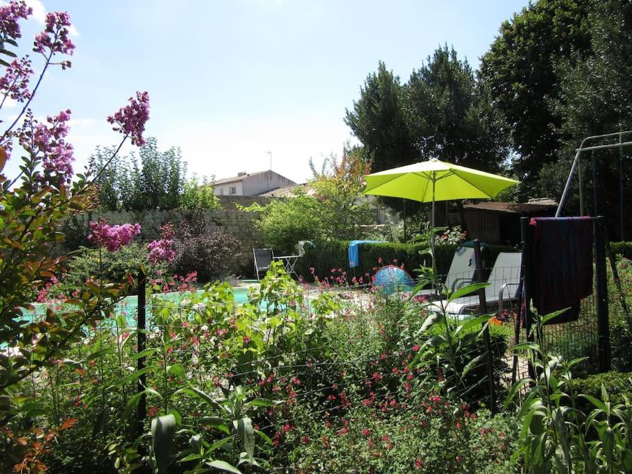 Maison avec piscine non chauffée & partagée, 50m2 à 24km de La Rochelle photo 4