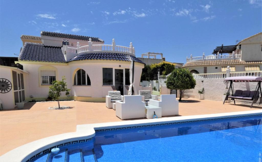 Deluxe Villa Camposol photo 2