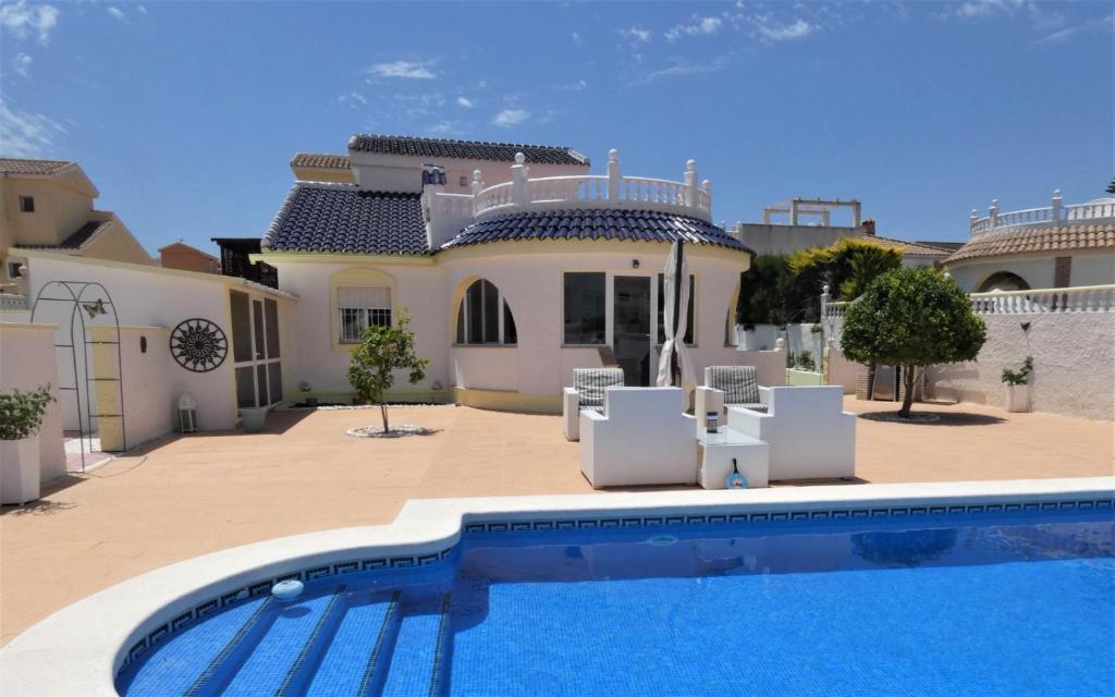 Deluxe Villa Camposol photo 4