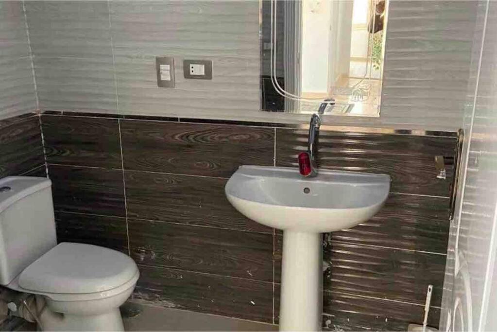 Amazing 5 Bedroom Holiday house photo 3