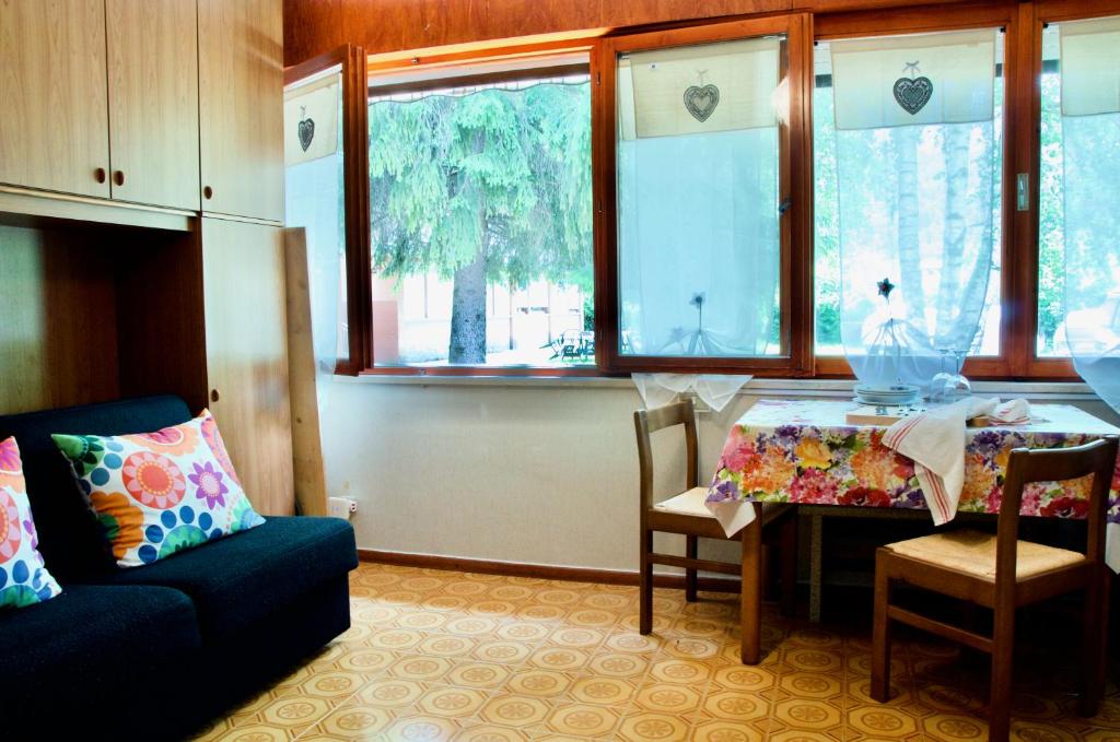 Al Sole di TSS' - Cozy Apartment a 20 Metri dal Lago di Caldonazzo - Perfetto per coppie a Calceranica al Lago photo 1