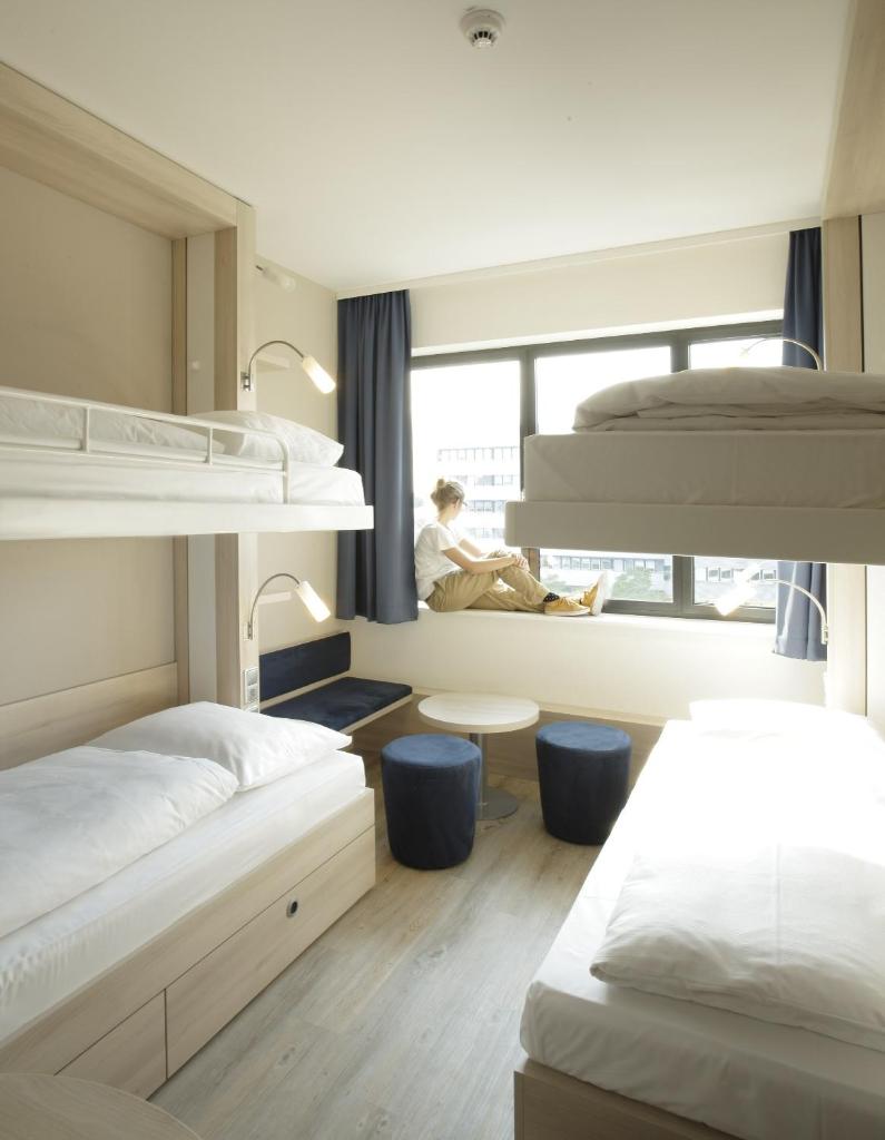 Четырехместный (Четырехместный номер), H2 Hotel Berlin-Alexanderplatz