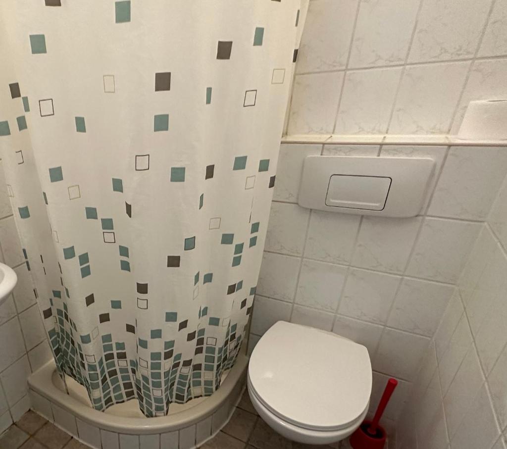 Bigus Room Type - Family Room with Shower
