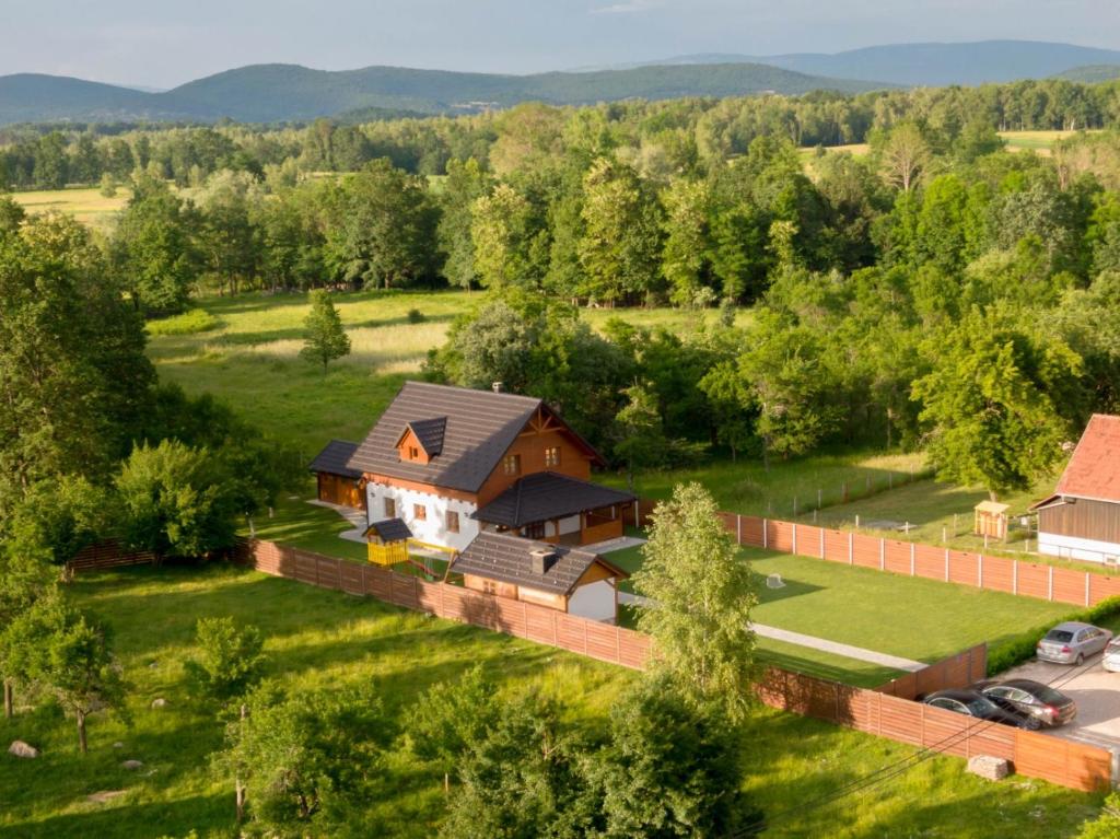 Kuća za odmor Marta-holiday house in nature photo 1
