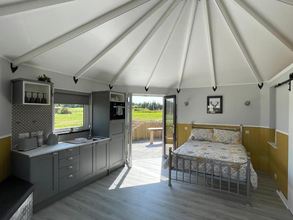 AC/DC Glamping photo 2