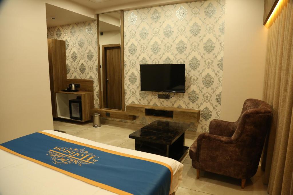 HOTEL HOLISTON photo 4