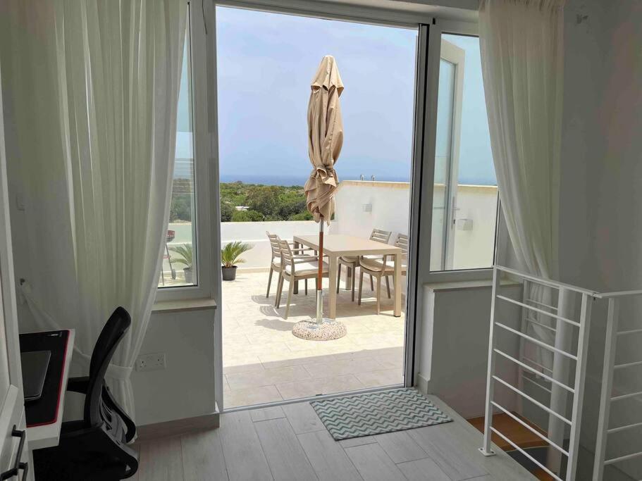 Brand new 3-level sea view apartment near beach photo 2
