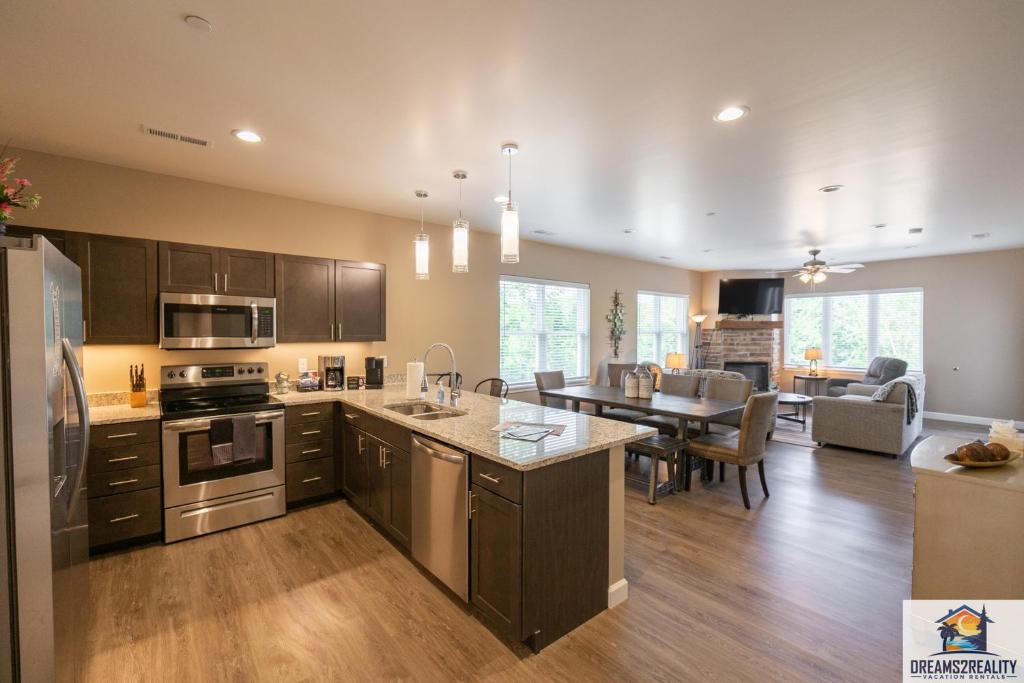 NEW BUILD - Walk-In - Resort Amenities - Near 76 Strip - FREE ATTRACTION TICKETS - FH-G201 photo 3