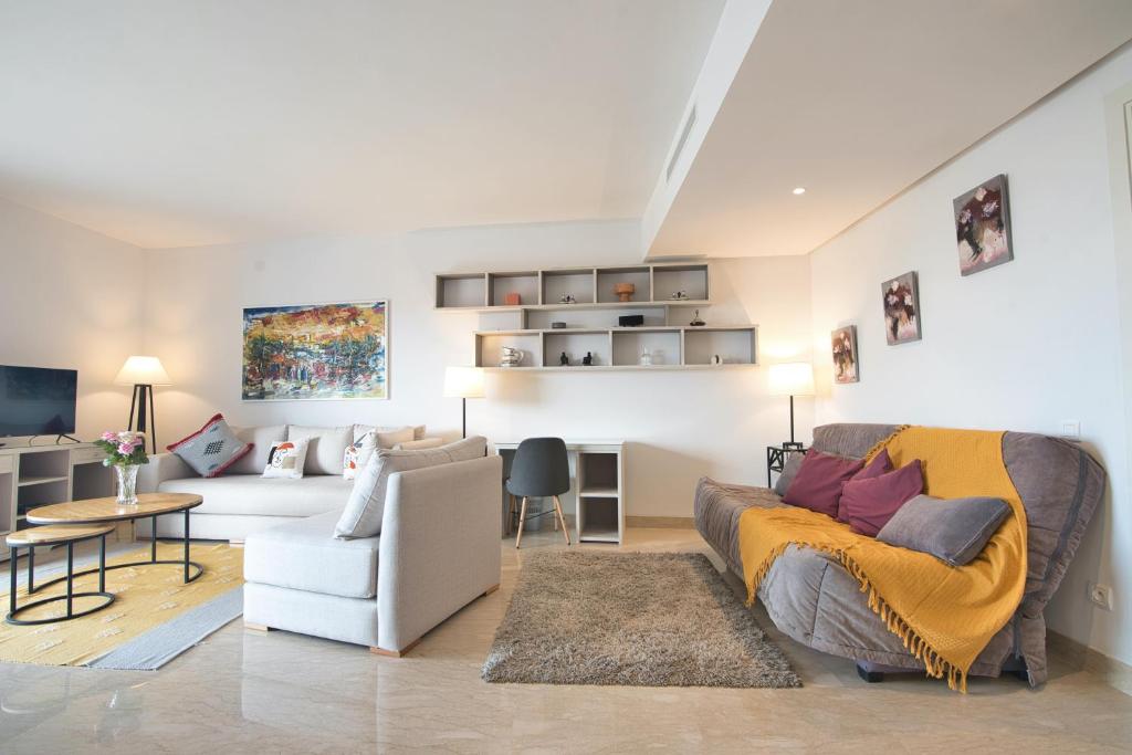 Luxury Apartment 90sqm with Pool near Beach WIFI Unlimited Optical Fiber photo 4