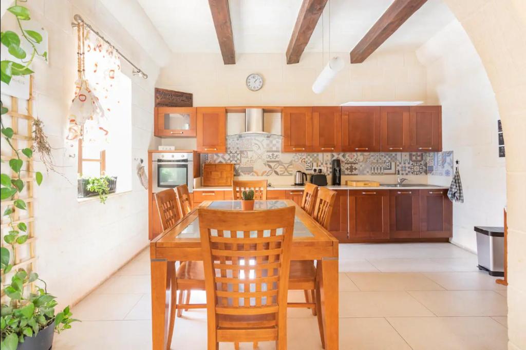 Inzolia - Peaceful Villa with Pool photo 2