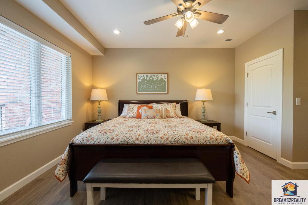 Walk-in - Close to 76 Strip - Resort Amenities - FREE TICKETS INCLUDED - FH-G203 photo 1